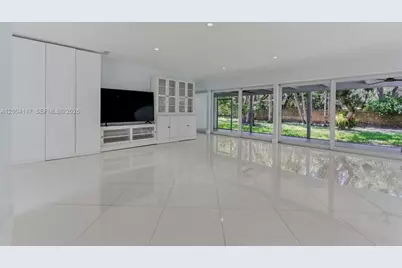 9870 SW 96th St, Miami, FL 33176 - Photo 7