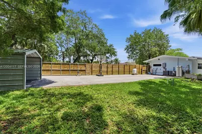 9870 SW 96th St, Miami, FL 33176 - Photo 31