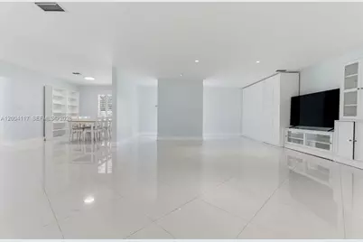 9870 SW 96th St, Miami, FL 33176 - Photo 9