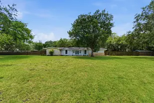 9870 SW 96th St, Miami, FL 33176 - Photo 3