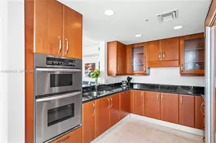 19400 Turnberry Way, Aventura, FL 33180 - Photo 7