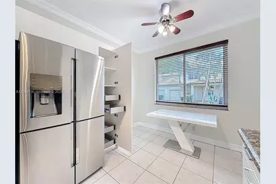 781 NE 195th St, Miami, FL 33179 - Photo 19