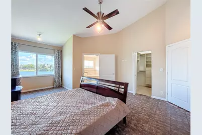 781 NE 195th St, Miami, FL 33179 - Photo 33