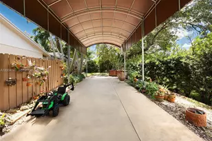 8480 SW 180th St, Palmetto Bay, FL 33157 - Photo 35