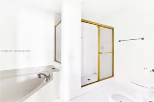 10730 NW 66th St, Doral, FL 33178 - Photo 19