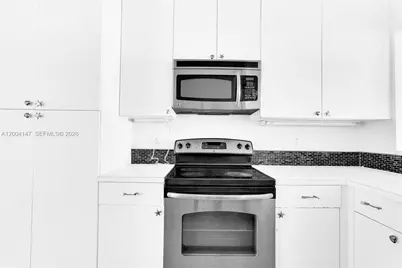10730 NW 66th St #113, Doral, FL 33178 - Photo 13