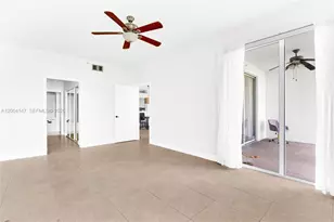 10730 NW 66th St, Doral, FL 33178 - Photo 17