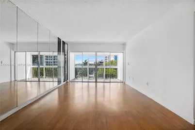 8775 Park Blvd #406, Miami, FL 33172 - Photo 7