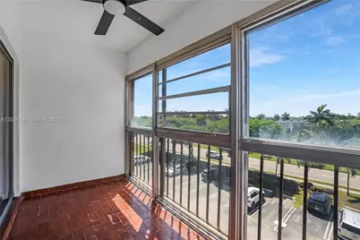 8775 Park Blvd #406, Miami, FL 33172 - Photo 19