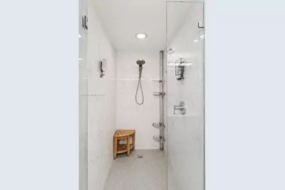 16385 Biscayne Blvd #3001, North Miami Beach, FL 33160 - Photo 11