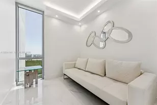 16385 Biscayne Blvd, North Miami Beach, FL 33160 - Photo 21
