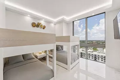 16385 Biscayne Blvd #3001, North Miami Beach, FL 33160 - Photo 17