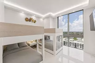 16385 Biscayne Blvd, North Miami Beach, FL 33160 - Photo 17