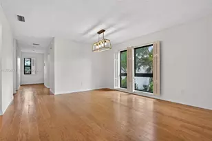 21810 Cypress Cir, Boca Raton, FL 33433 - Photo 9