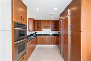 19400 Turnberry Way, Aventura, FL 33180 - Photo 7