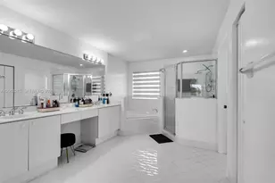 11462 NW 69th Terrace, Doral, FL 33178 - Photo 21