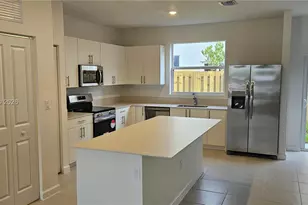 1181 SE 1st St, Florida City, FL 33034 - Photo 15