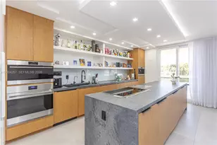 20191 E Country Club Dr, Aventura, FL 33180 - Photo 9
