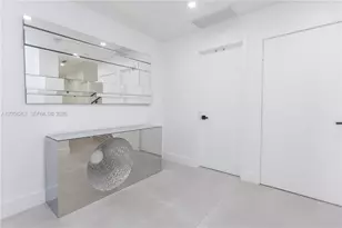 20191 E Country Club Dr, Aventura, FL 33180 - Photo 23