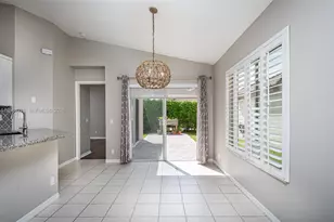 1524 Canary Island Dr, Weston, FL 33327 - Photo 5