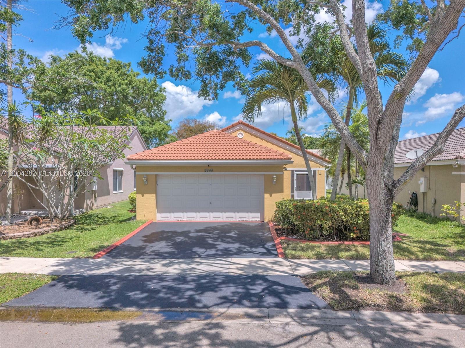 1600 Salerno Cir - 1600 Salerno Cir, Weston, FL 33327 Luxury Property | Jose Angel Pina