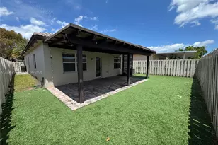 2356 NE 3rd Ct, Homestead, FL 33033 - Photo 11