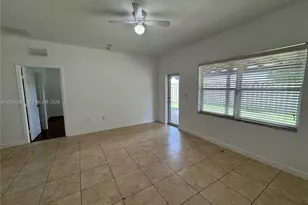 2356 NE 3rd Ct, Homestead, FL 33033 - Photo 9