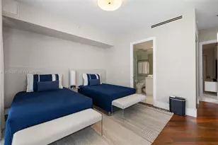 50 South Pointe Dr, Miami Beach, FL 33139 - Photo 31