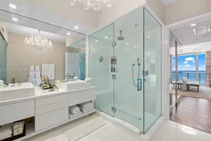 50 South Pointe Dr, Miami Beach, FL 33139 - Photo 27