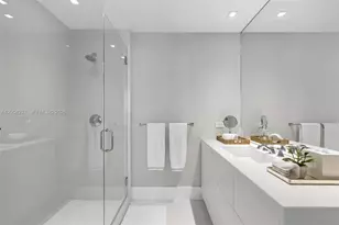 50 South Pointe Dr, Miami Beach, FL 33139 - Photo 39