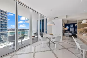 50 South Pointe Dr, Miami Beach, FL 33139 - Photo 11