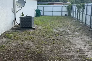 21002 NW 39th Ave, Miami Gardens, FL 33055 - Photo 11