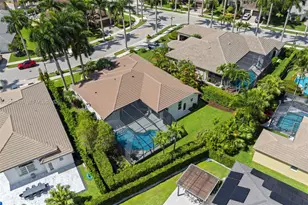 2556 Eagle Run Ln, Weston, FL 33327 - Photo 35