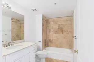 425 NE 30th St, Miami, FL 33137 - Photo 13