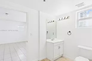425 NE 30th St, Miami, FL 33137 - Photo 19