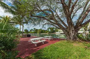 1255 Marseille Dr, Miami Beach, FL 33141 - Photo 19
