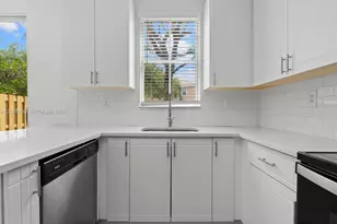 1442 SE 26th Ave, Homestead, FL 33035 - Photo 13