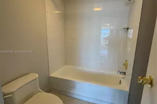 18041 Biscayne Blvd, Aventura, FL 33160 - Photo 21