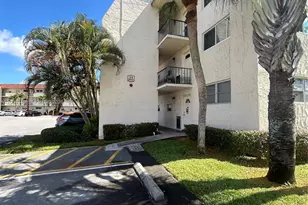 8962 S Hollybrook Blvd, Pembroke Pines, FL 33025 - Photo 21