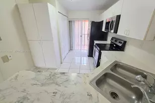 8412 NW 103rd St, Hialeah Gardens, FL 33016 - Photo 7