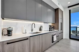580 72nd St, Miami Beach, FL 33141 - Photo 5
