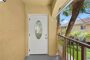 631 NW 79th Terrace, Pembroke Pines, FL 33024 - Photo 3