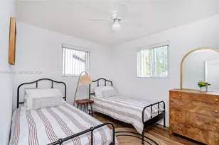 3100 Naomi St, Miami, FL 33133 - Photo 11