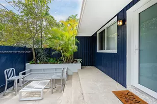 3100 Naomi St, Miami, FL 33133 - Photo 19