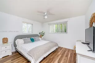 3100 Naomi St, Miami, FL 33133 - Photo 9