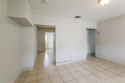 1481 NW 44th St, Miami, FL 33142 - Photo 5