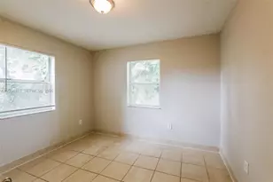 1481 NW 44th St, Miami, FL 33142 - Photo 13