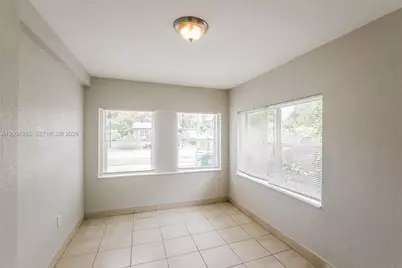 1481 NW 44th St, Miami, FL 33142 - Photo 9