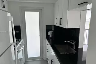 360 Meridian Ave, Miami Beach, FL 33139 - Photo 3