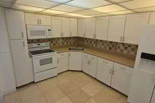 2750 NE 183rd St, Aventura, FL 33160 - Photo 15